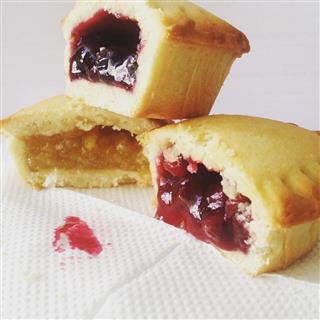 СОЛНЕЧНЫЙ КРУГ Печенье песочное ЯГОДНАЯ КОРЗИНКА Ассорти  1*1,6