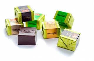 АТАГ Конфеты МУЖСКОЙ ЗАКОН пралиновые (квадрат) (ОПТ) ТВ 1*3